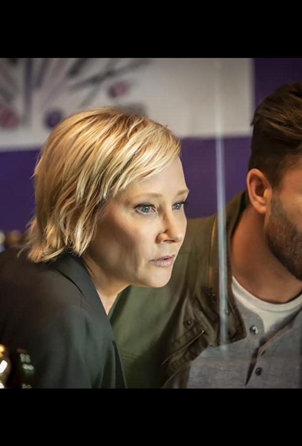 Девушка из номера 13 Девушка из номера 13